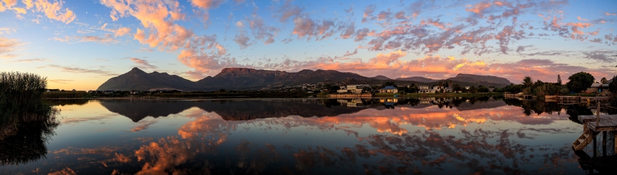 To Let 3 Bedroom Property for Rent in Lake Michelle Western Cape
